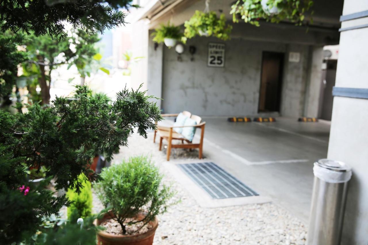 31Page Hotel Seoul Bagian luar foto